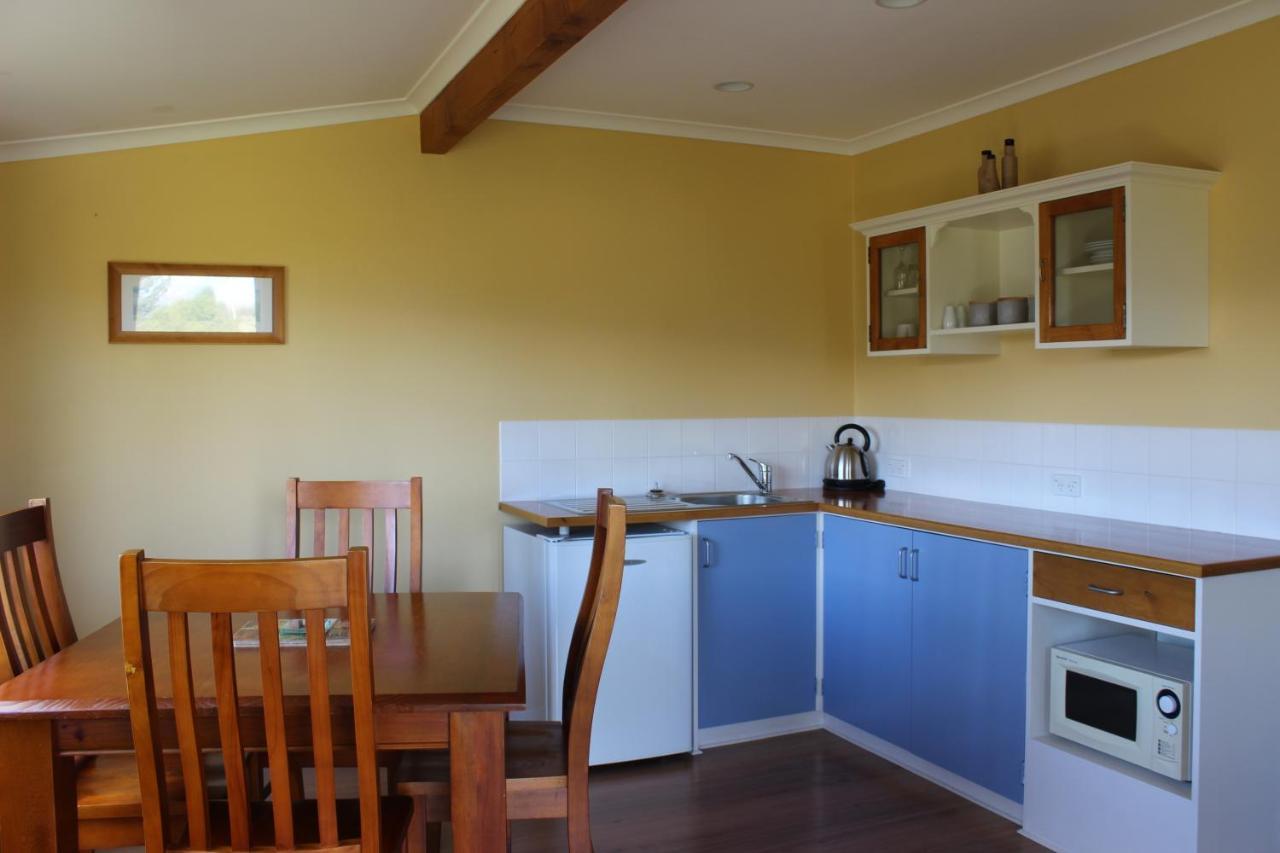Blue Thistle Cottages Te Anau Bagian luar foto