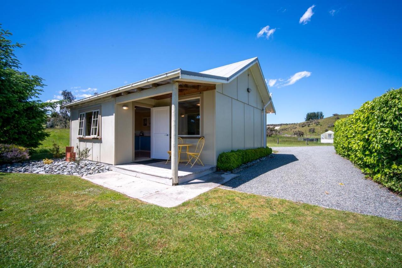 Blue Thistle Cottages Te Anau Bagian luar foto